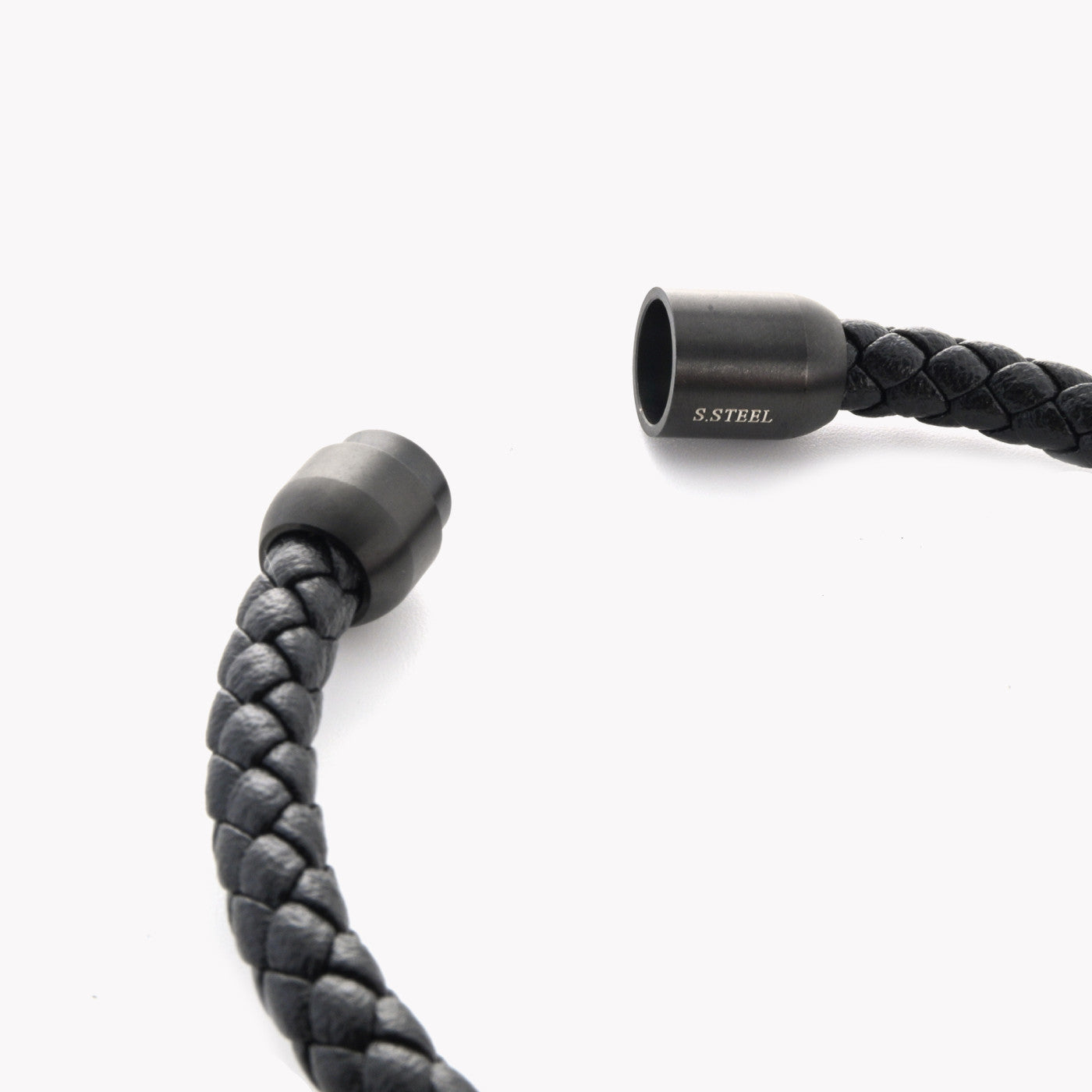 Pulsera de hombre acero inoxidable rayado acabado negro