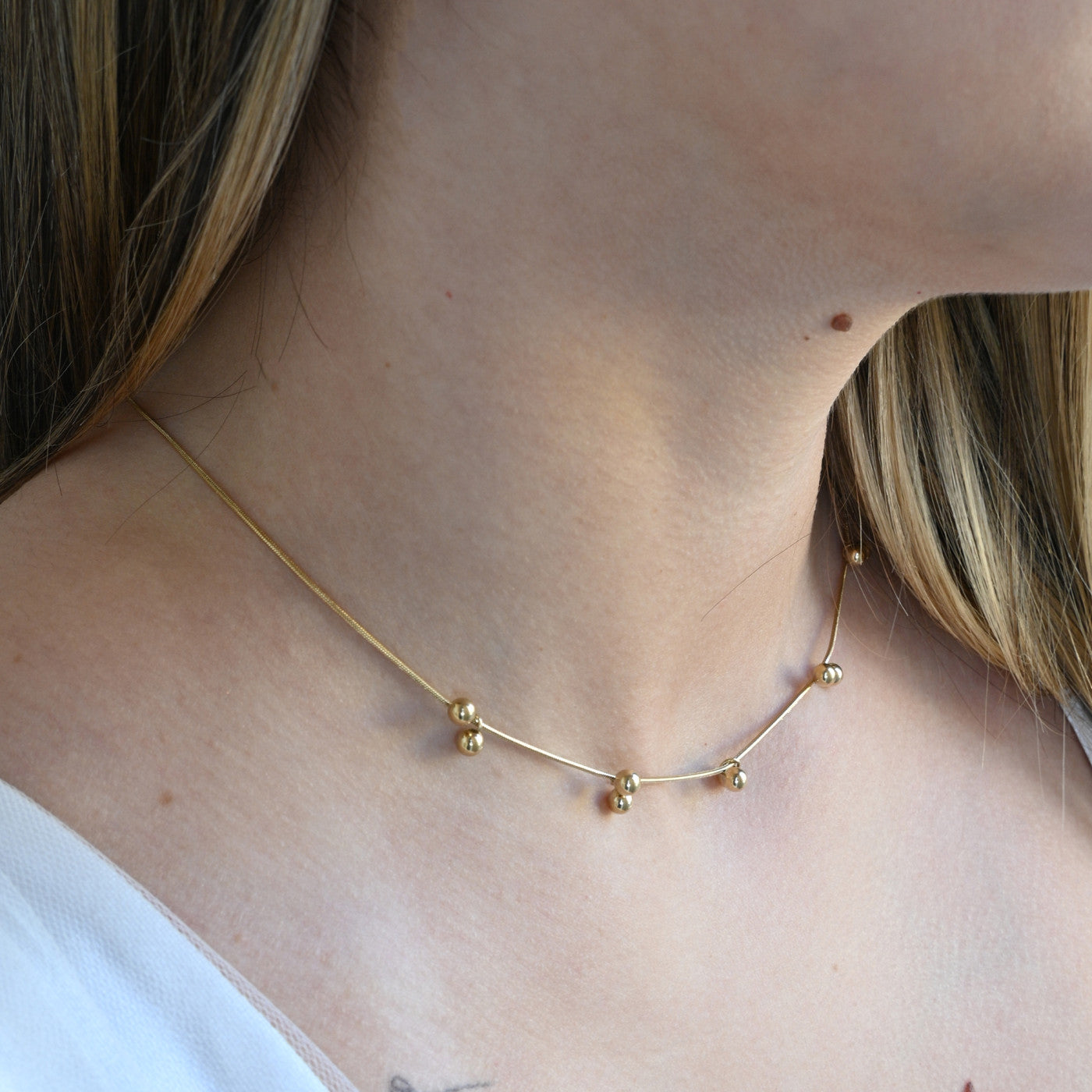 Silver polka dot steel necklace