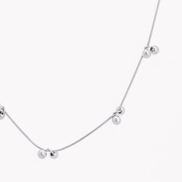 Silver polka dot steel necklace