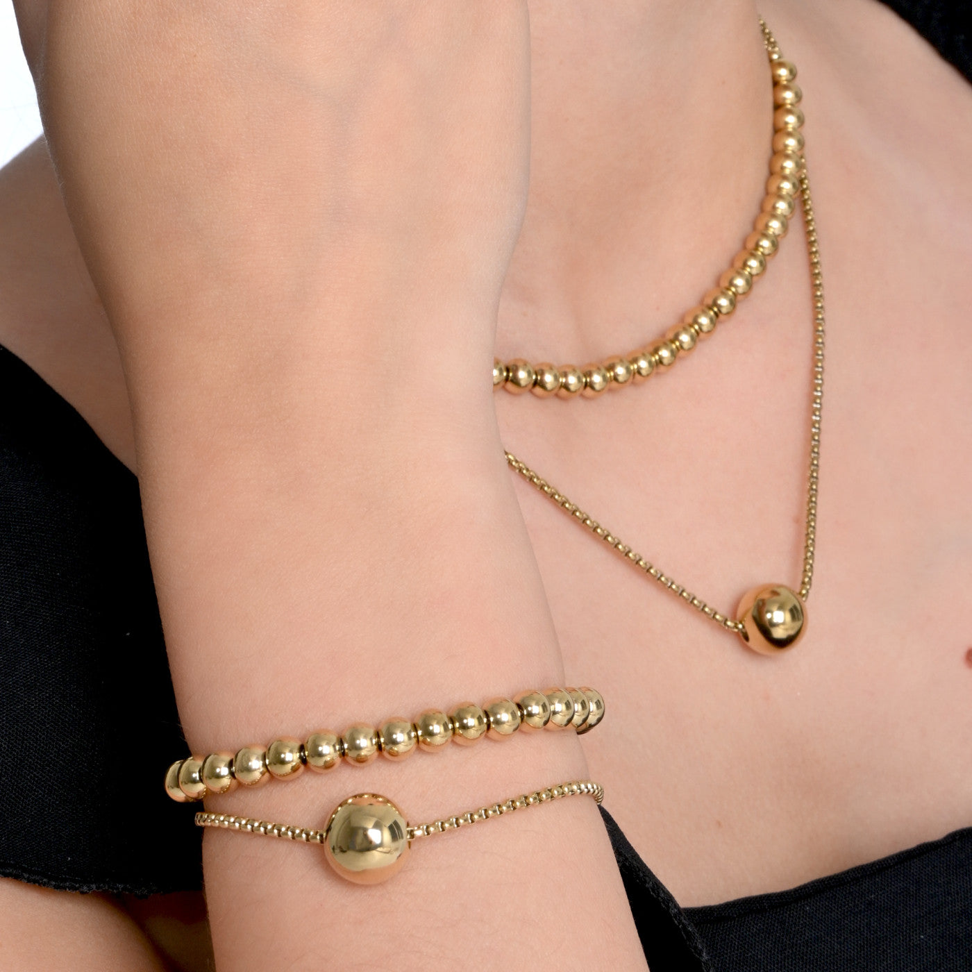 Bracelet en acier avec maillons en zircone noire