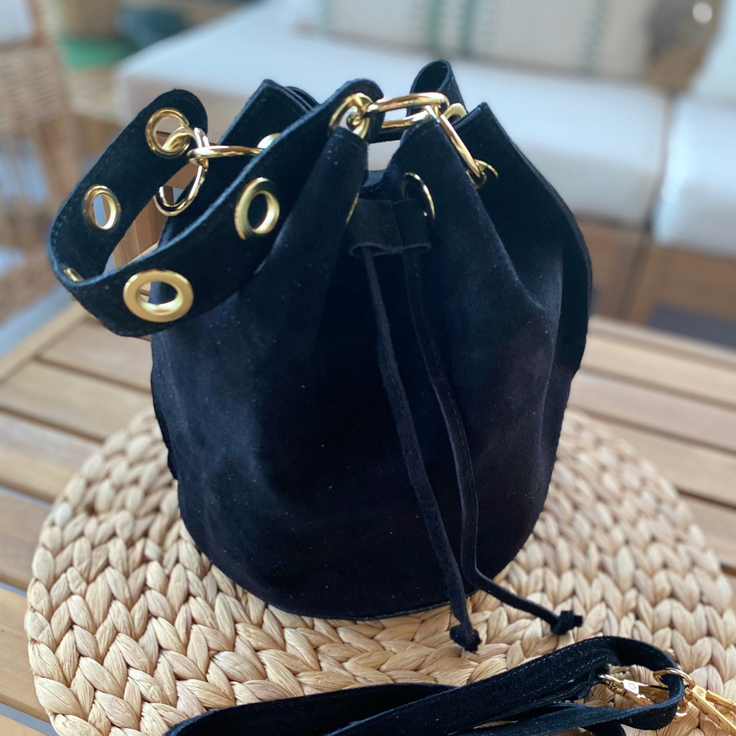 Crossbody bag with black stitching