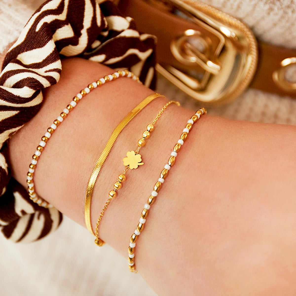 Golden ball bracelet