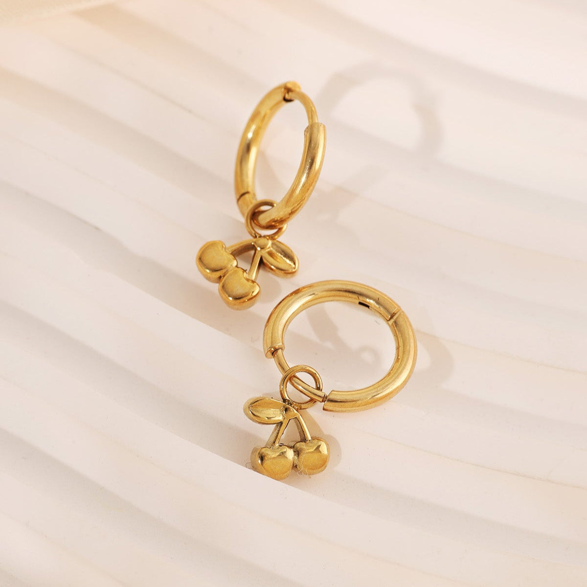 Chestnut square earrings