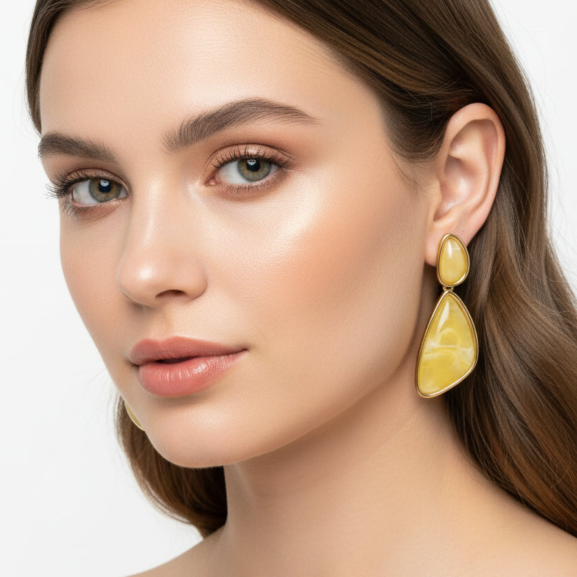 Pendientes largos de acero con dos gotas colgantes de color y acabado oro - Moments by You