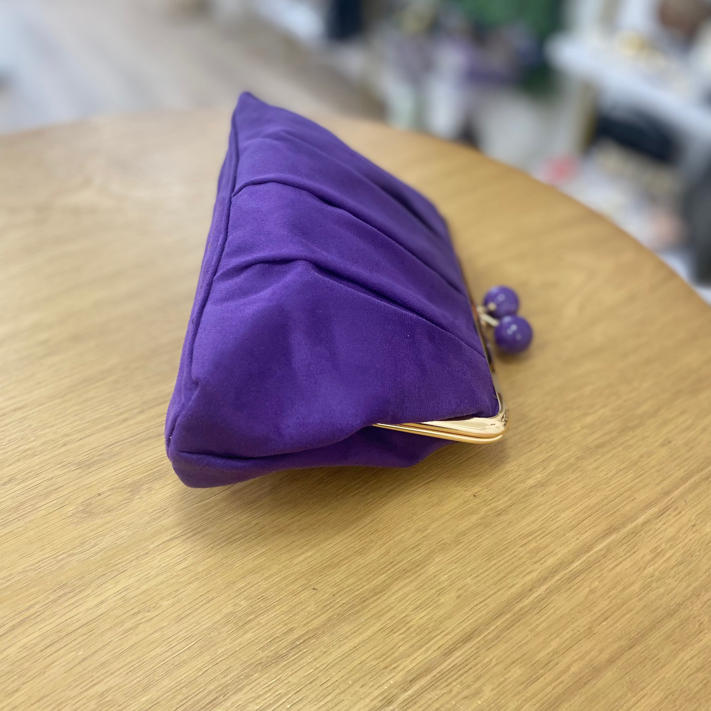 Light pink feather party handbag