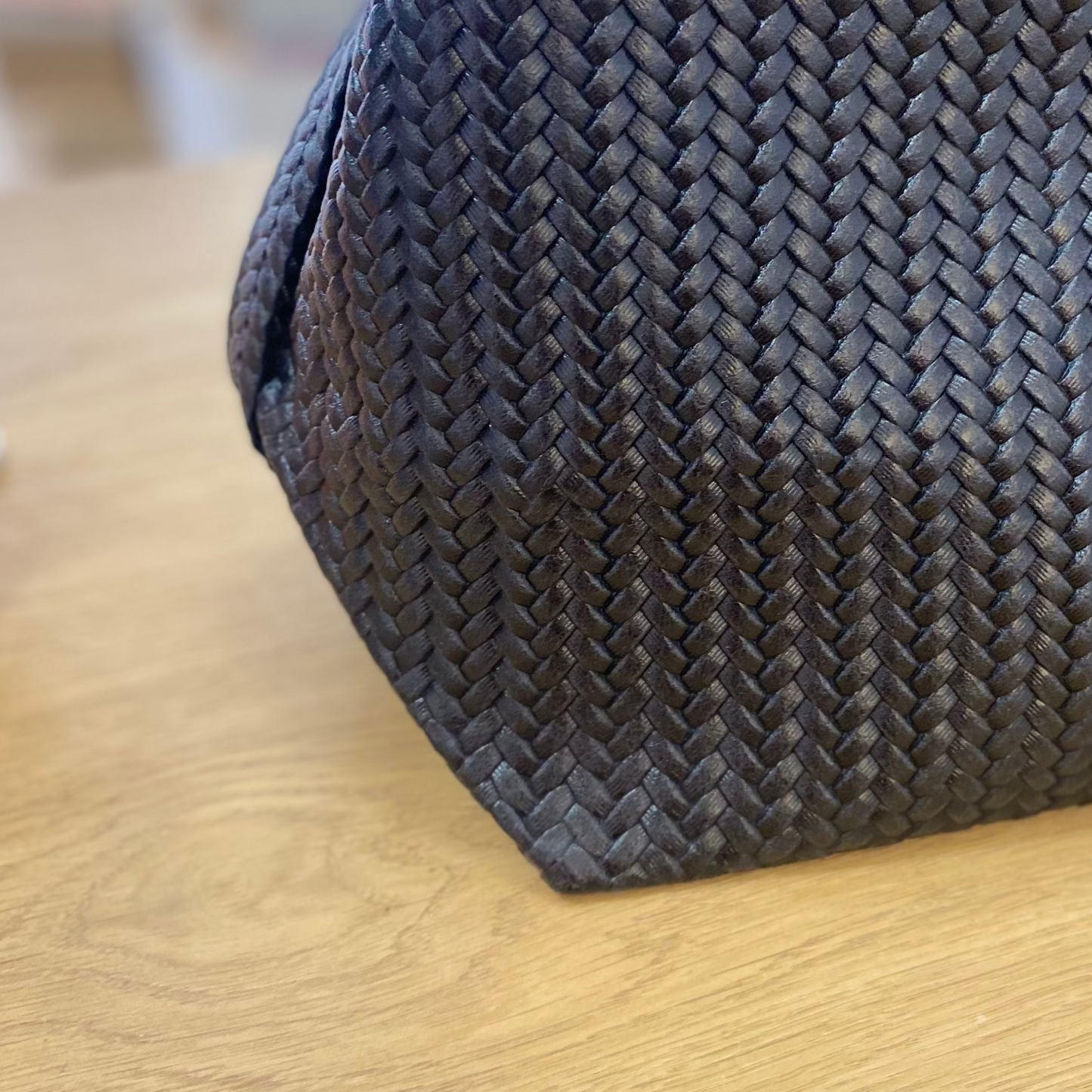 Bolso de piel 100% piel de vacuno tipo shopper efecto trenzado color negro y chocolate - mbyou