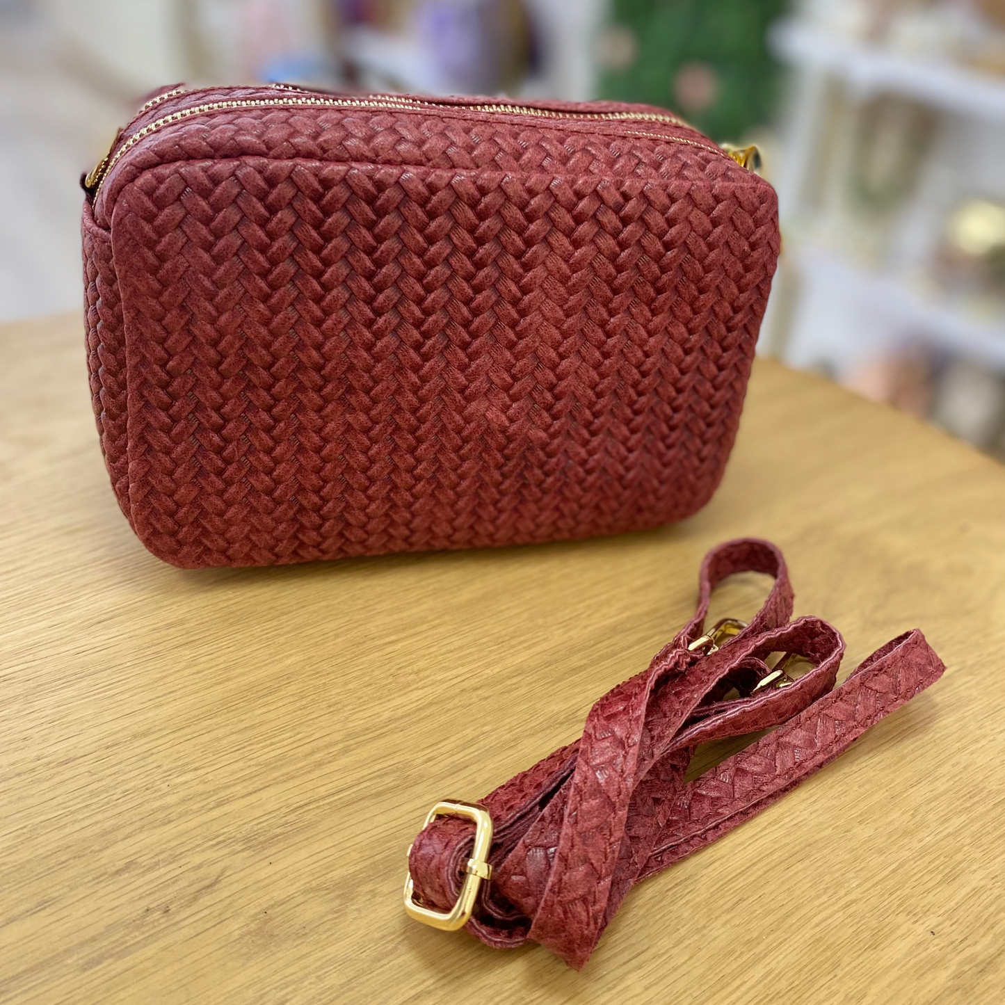 Sac à main de fête en plumes rose clair
