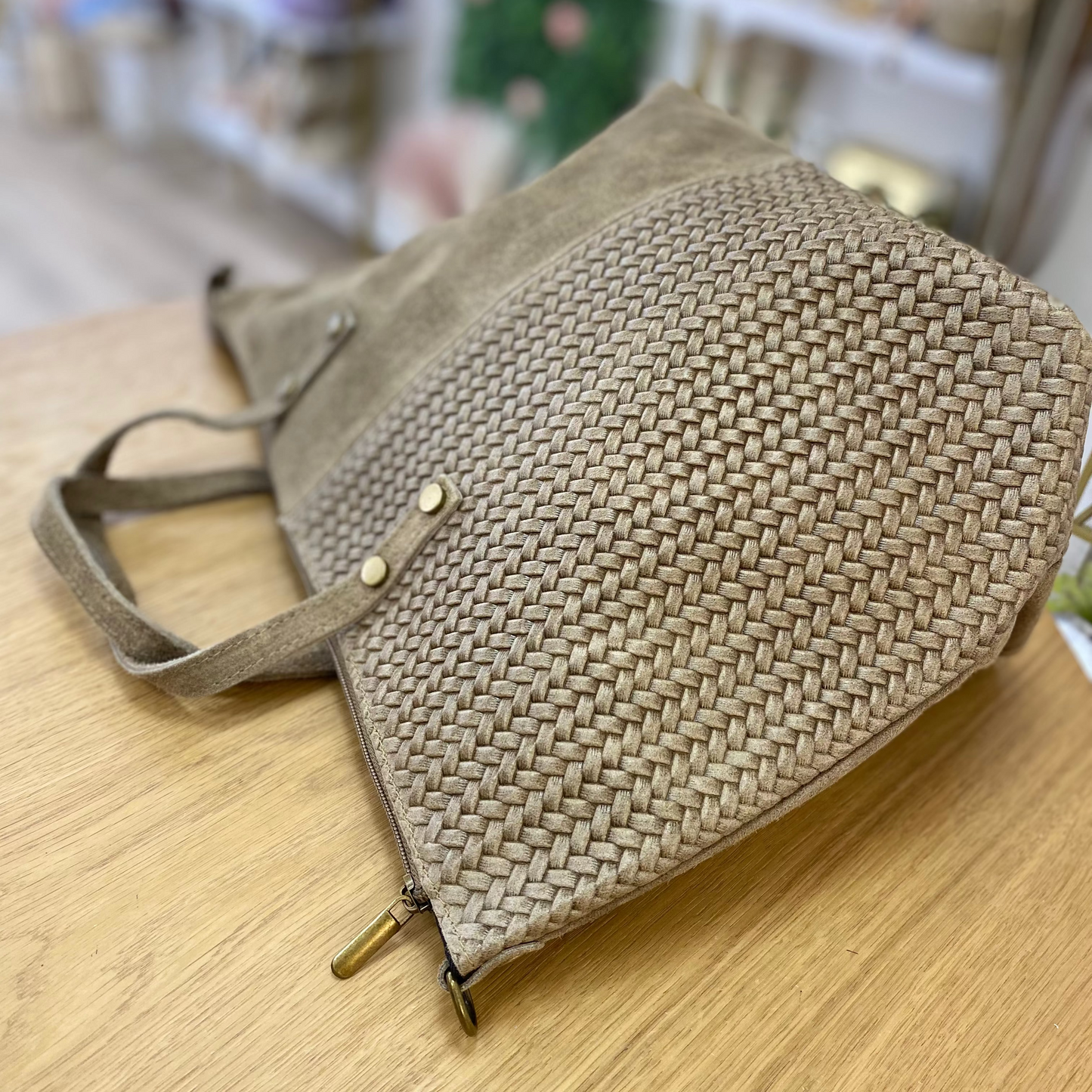 Bolso tipo shopper piel 100% vacuno combinando serraje y trenzado color gris marrón - mbyou