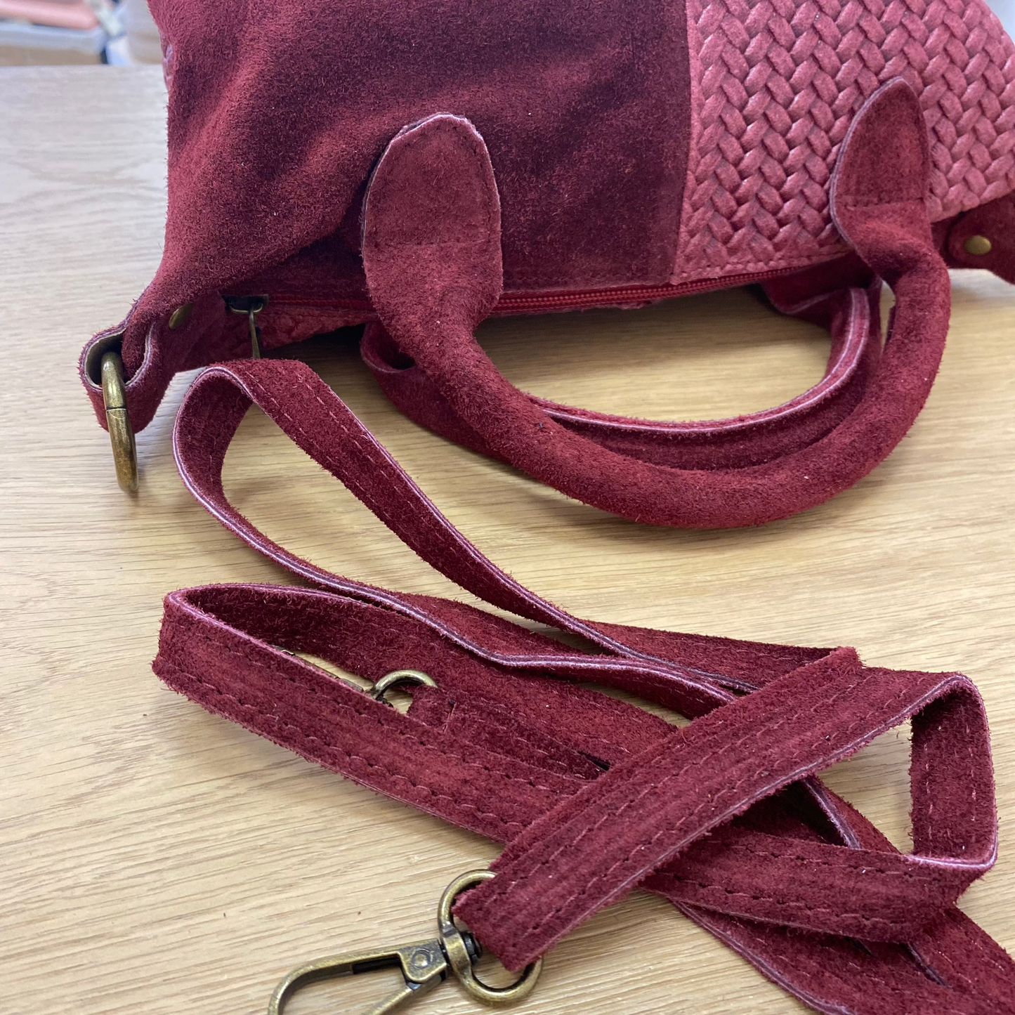 Sac à main de fête en plumes rose clair