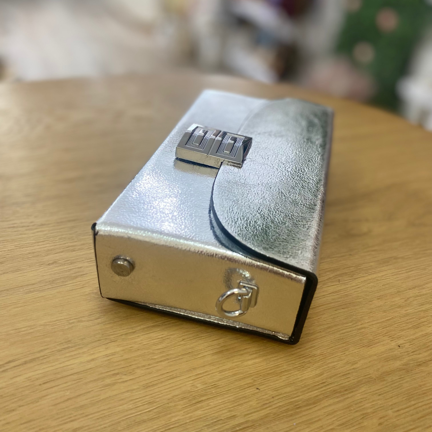 Sac à main de fête en plumes rose clair