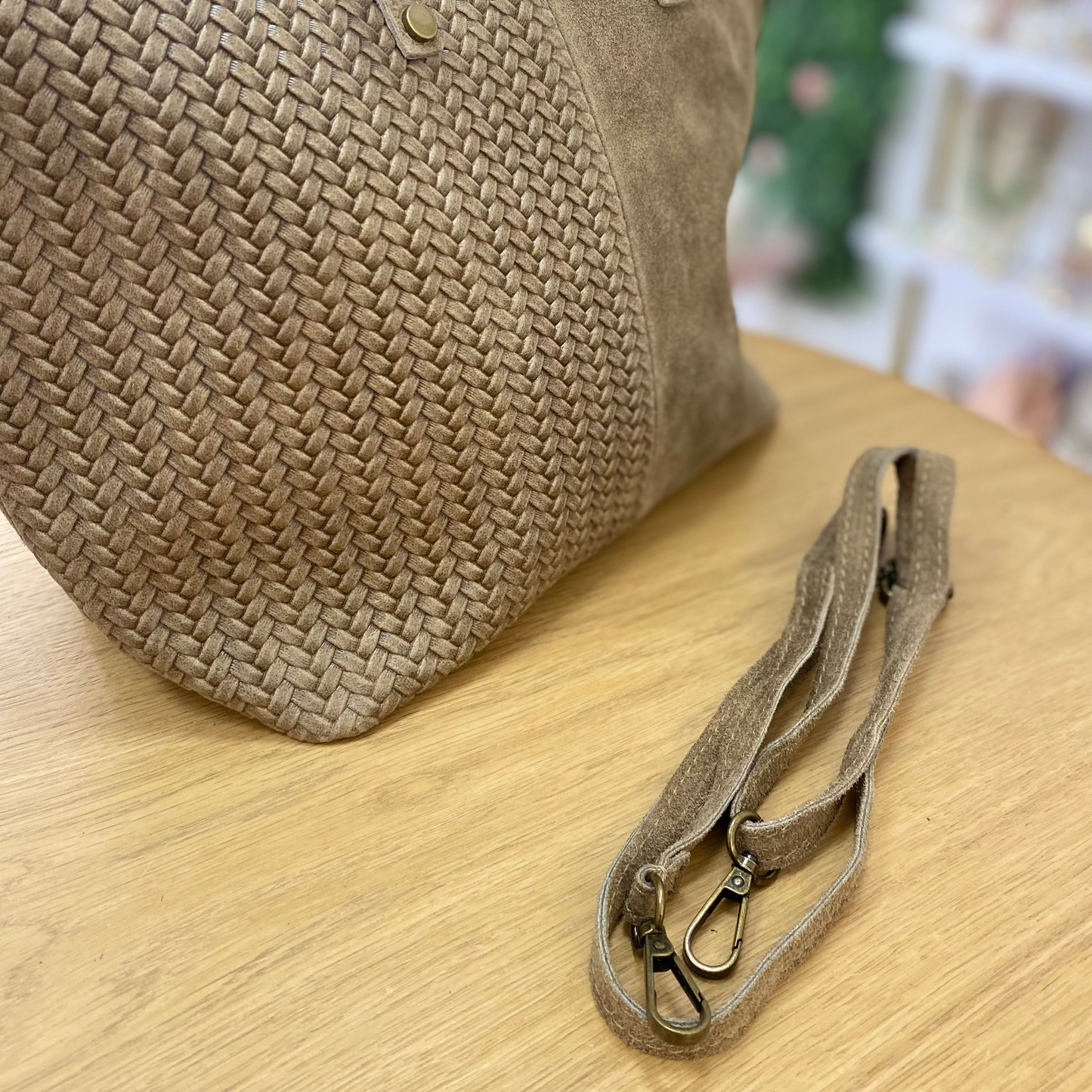 Bolso tipo shopper piel 100% vacuno combinando serraje y trenzado color gris marrón - mbyou