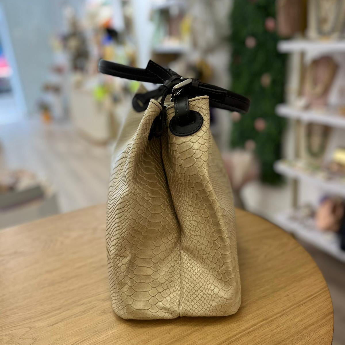 Bolso piel 100% auténtica efecto serpiente beige combinado con chocolate - mbyou