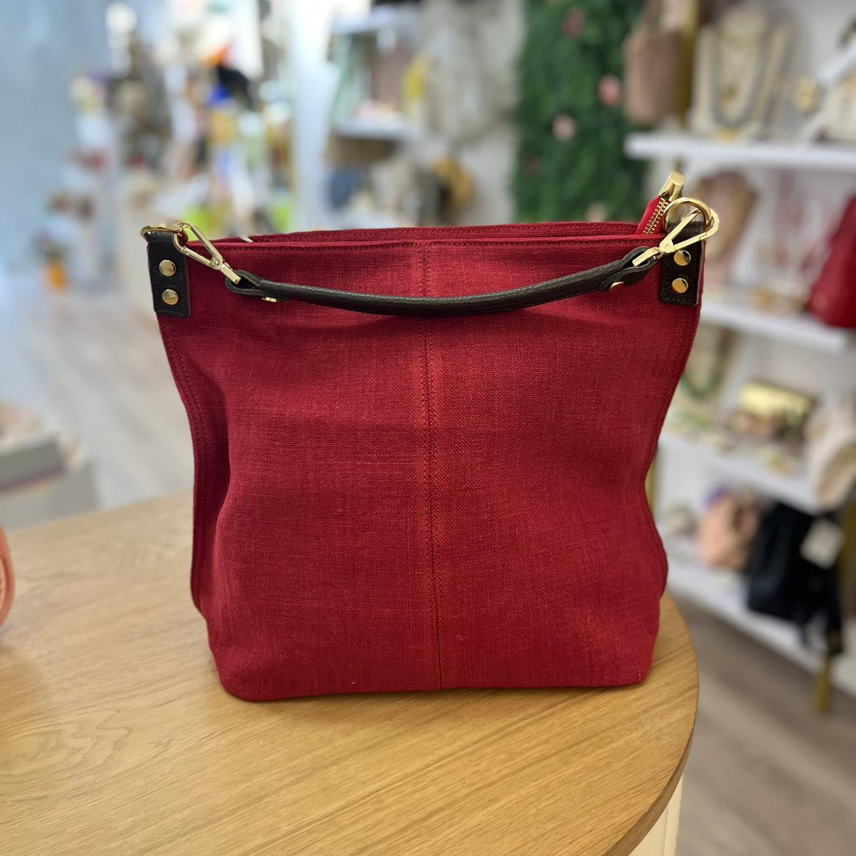 Bolso de lino y piel 100% auténtica tipo shopper color rojo fresa combinado con chocolate - mbyou
