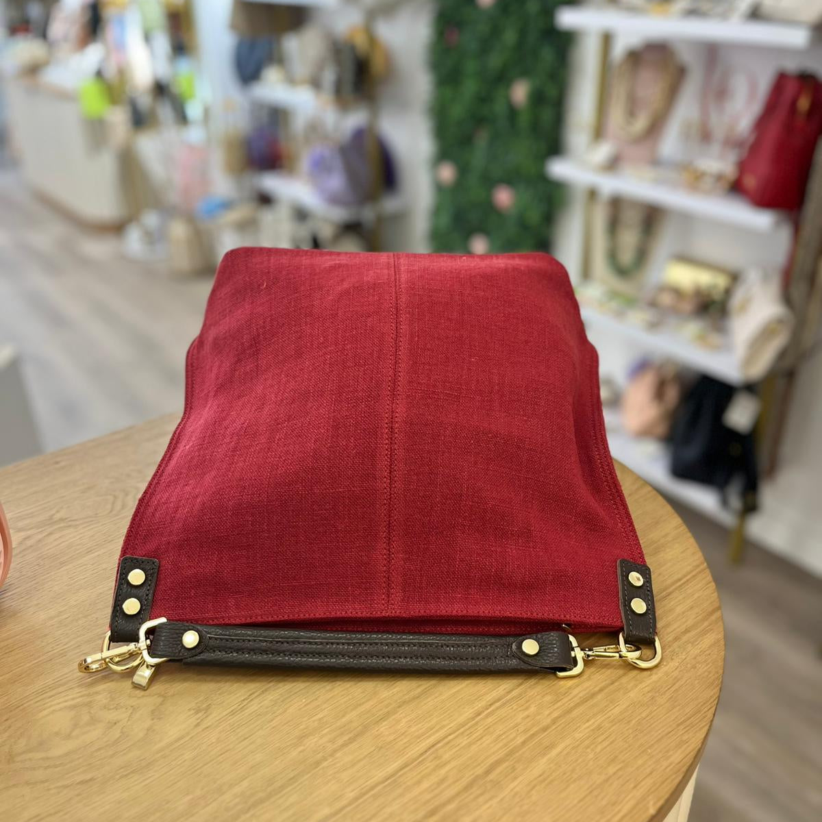 Bolso de lino y piel 100% auténtica tipo shopper color rojo fresa combinado con chocolate - mbyou