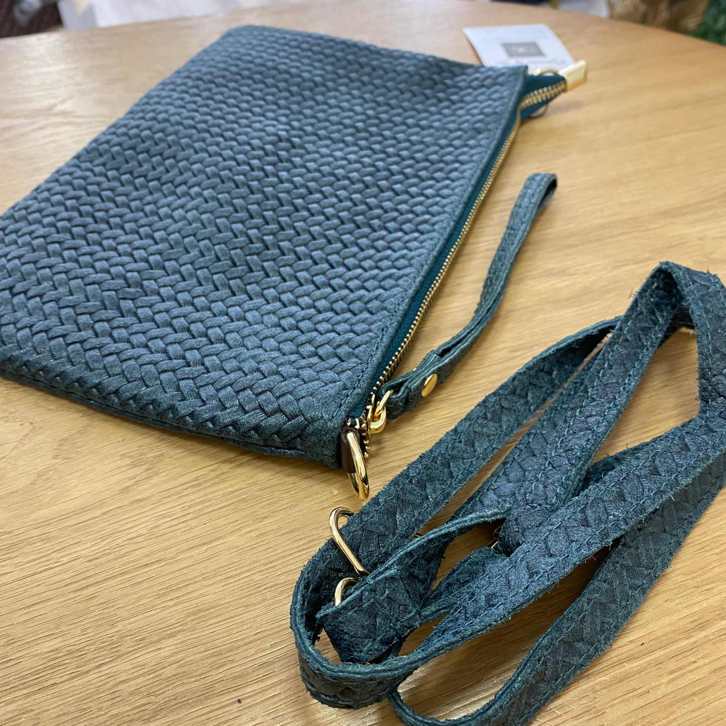 Bolso bandolera de piel 100% vacuno trenzado color verde azulado