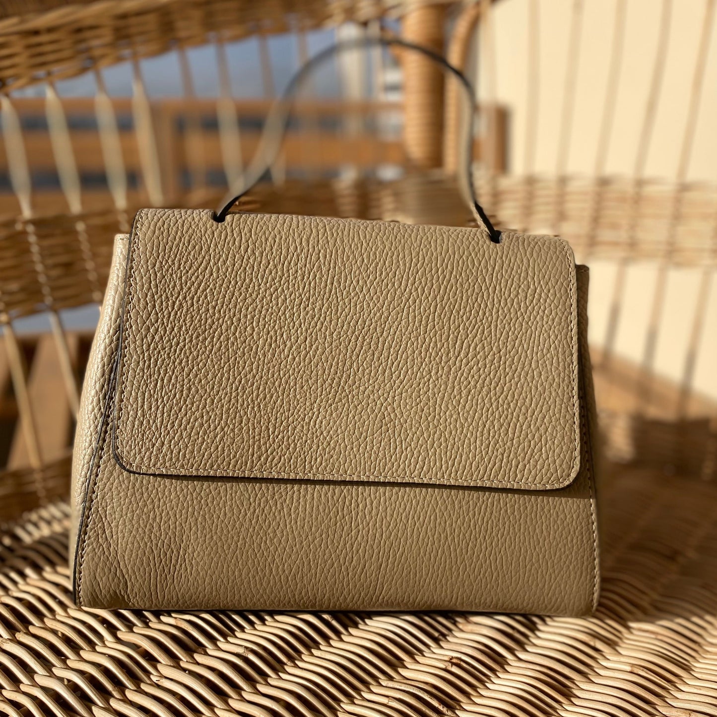 Smooth camel bag - 100% leather