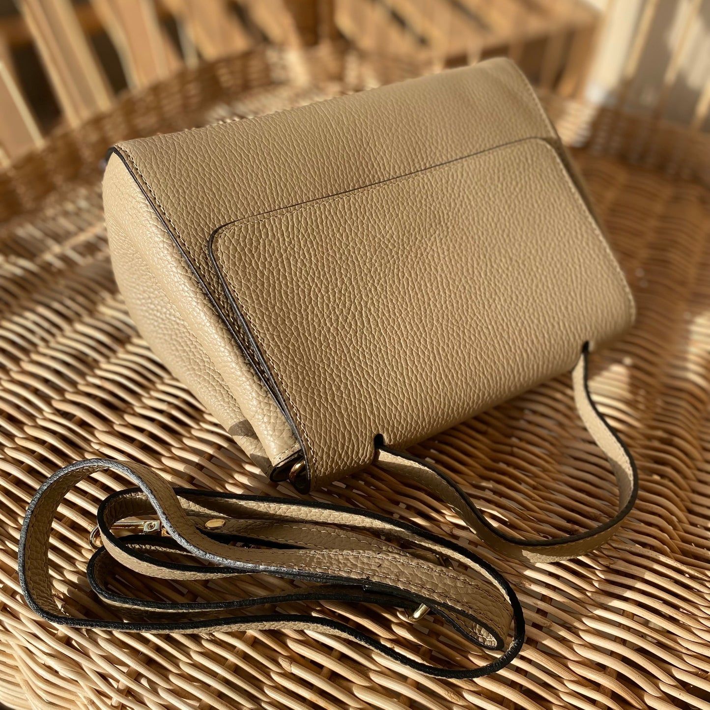 Smooth camel bag - 100% leather