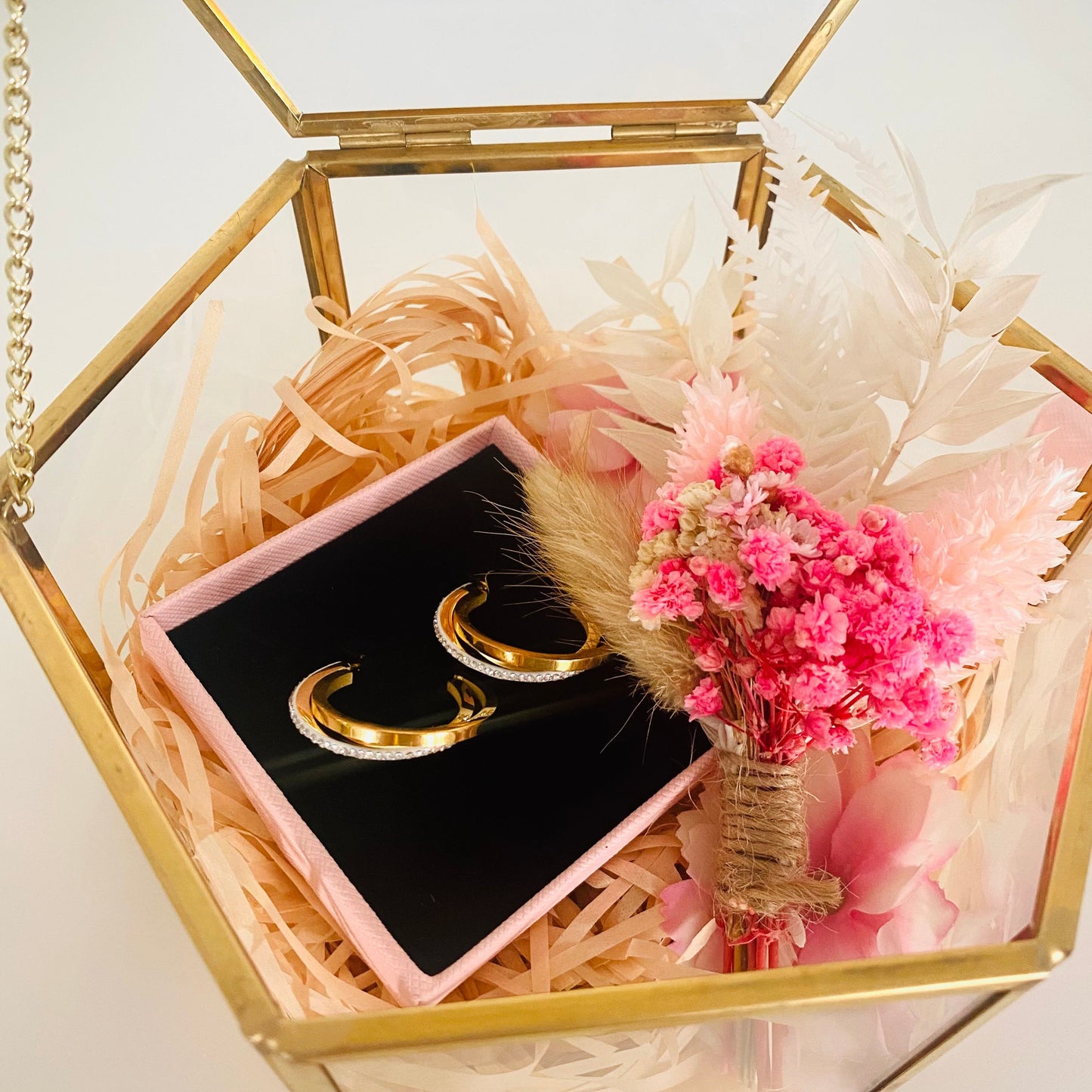 Large golden jewelry box - dried flowers