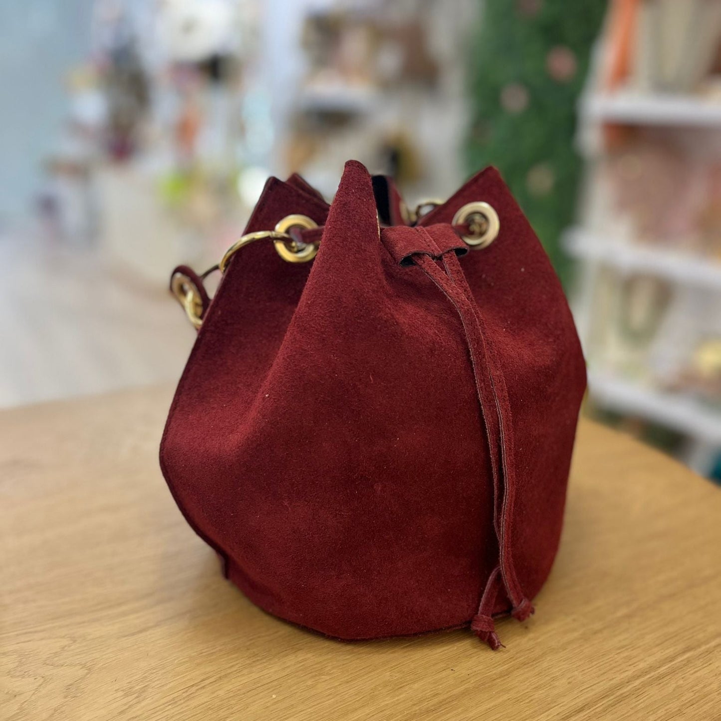 Bolso de hombro tipo saco 100% piel serraje auténtica burdeos - mbyou