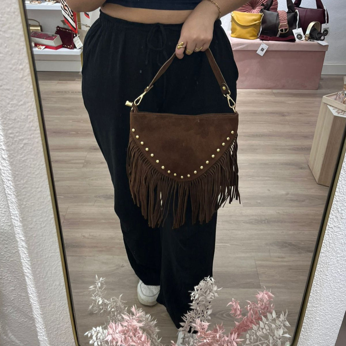 Sac bandoulière avec surpiqûres noires