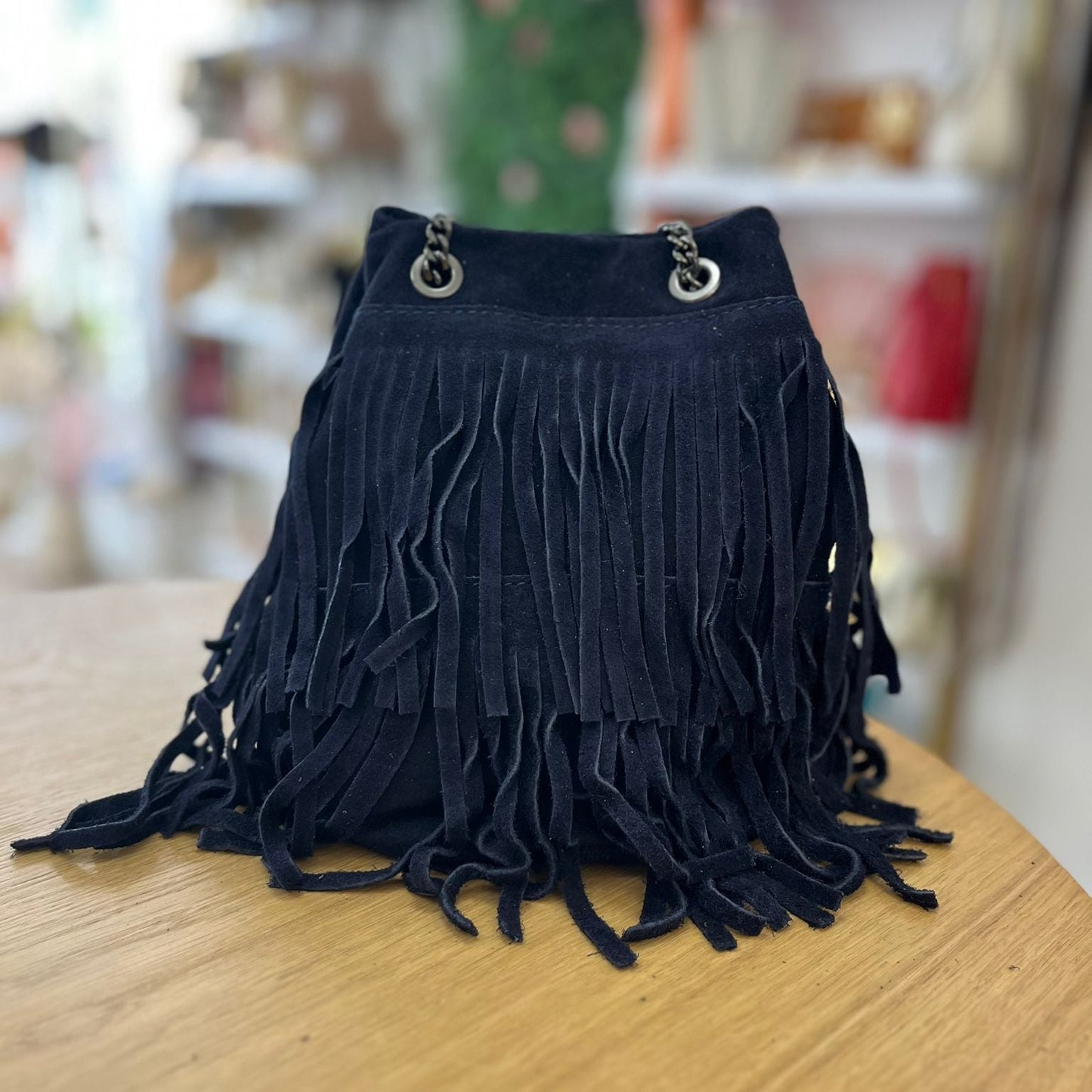 Sac bandoulière avec surpiqûres noires