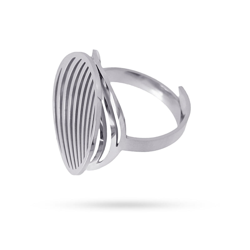 Anillo de acero circular doble con pliegues y diseño de tiras acabado plata