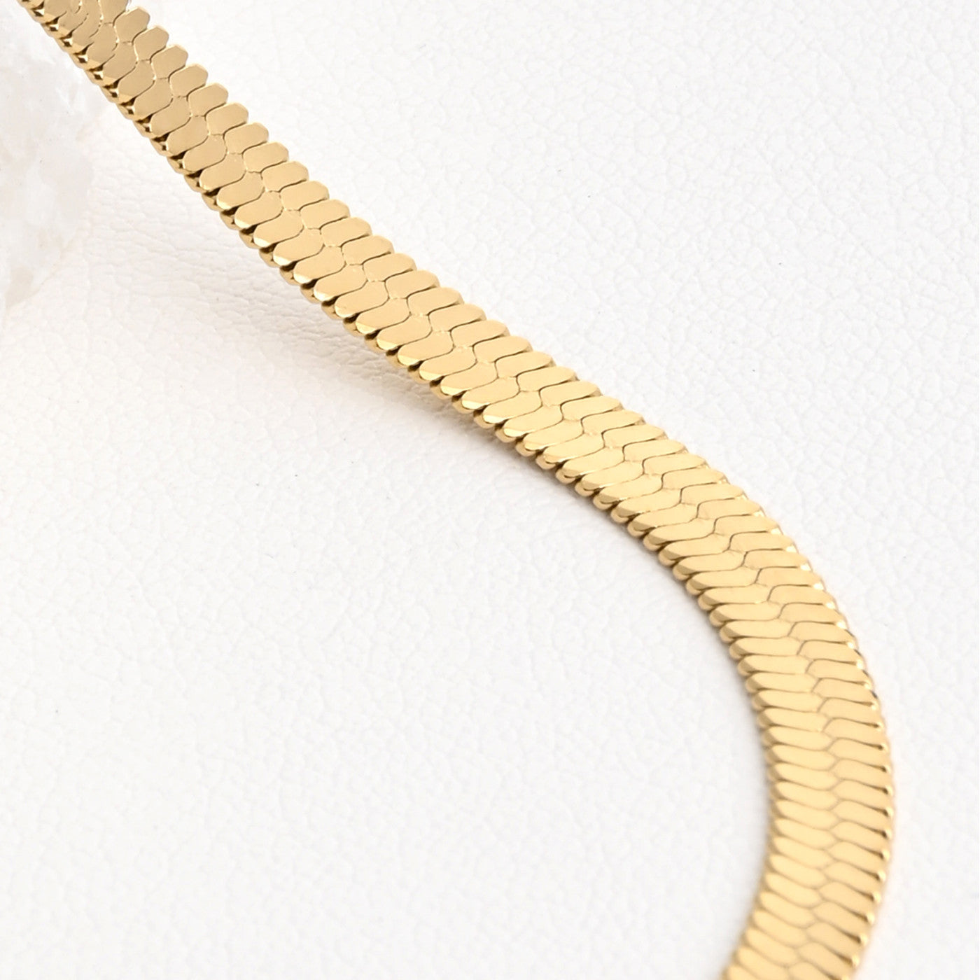 Collier acier aztèque doré et pierres bleues
