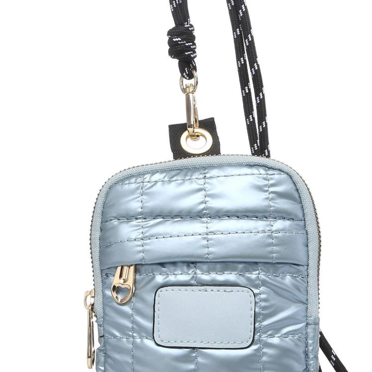 Bolso para teléfono acolchado de color azul cielo metalizado y cordón negro - mbyou