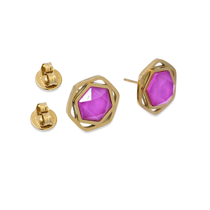 Pendientes cortos de acero inoxidable quirúrgico forma geométrica con piedra fucsia acabado oro - mbyou