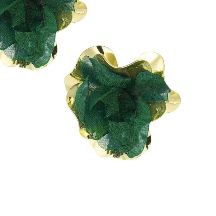 Pendientes forma de flor con tela verde y metal en acabado oro- mbyou