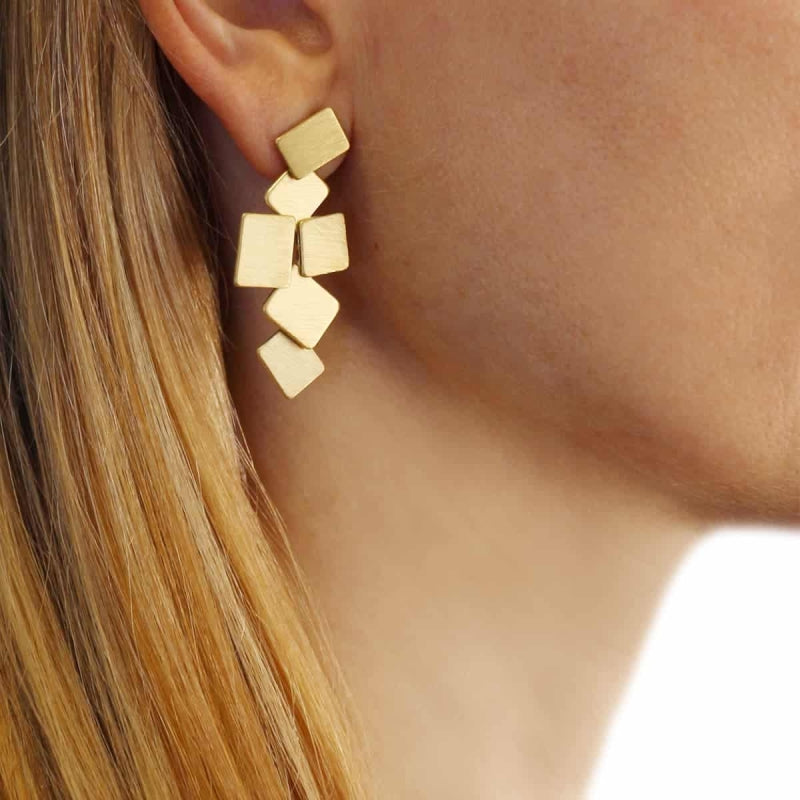 Pendientes largos de acero pulido mate con diseño de cuadrados acabado plata - mbyou
