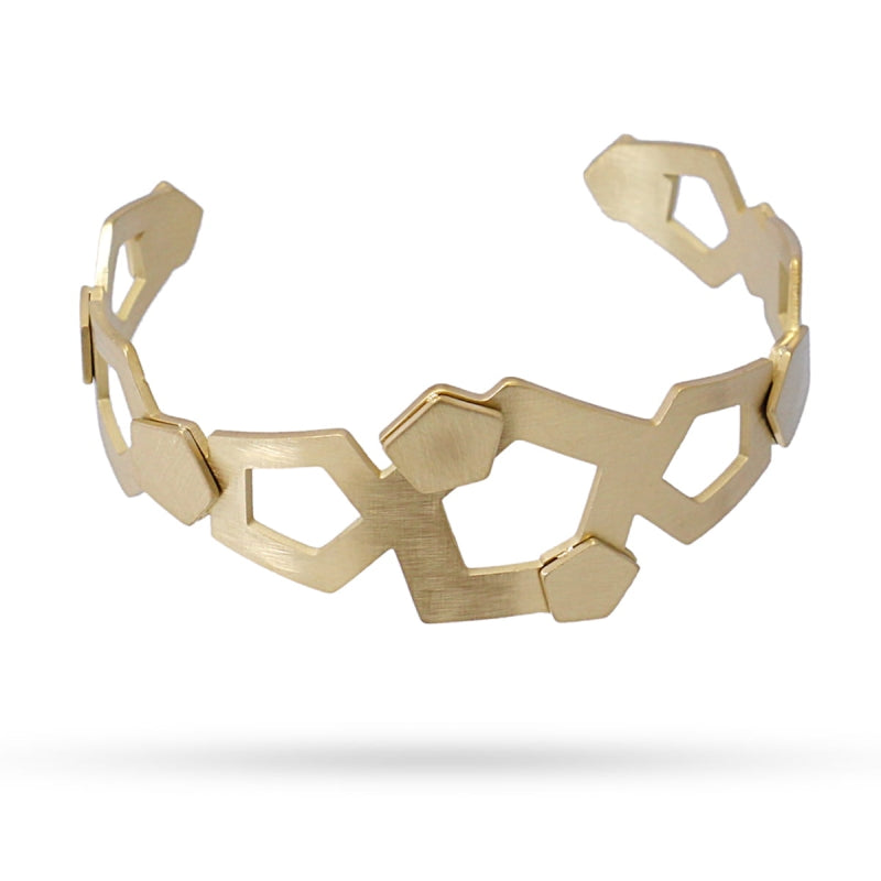 Pulsera brazalete de acero pulido mate con diseño geométrico acabado oro - mbyou