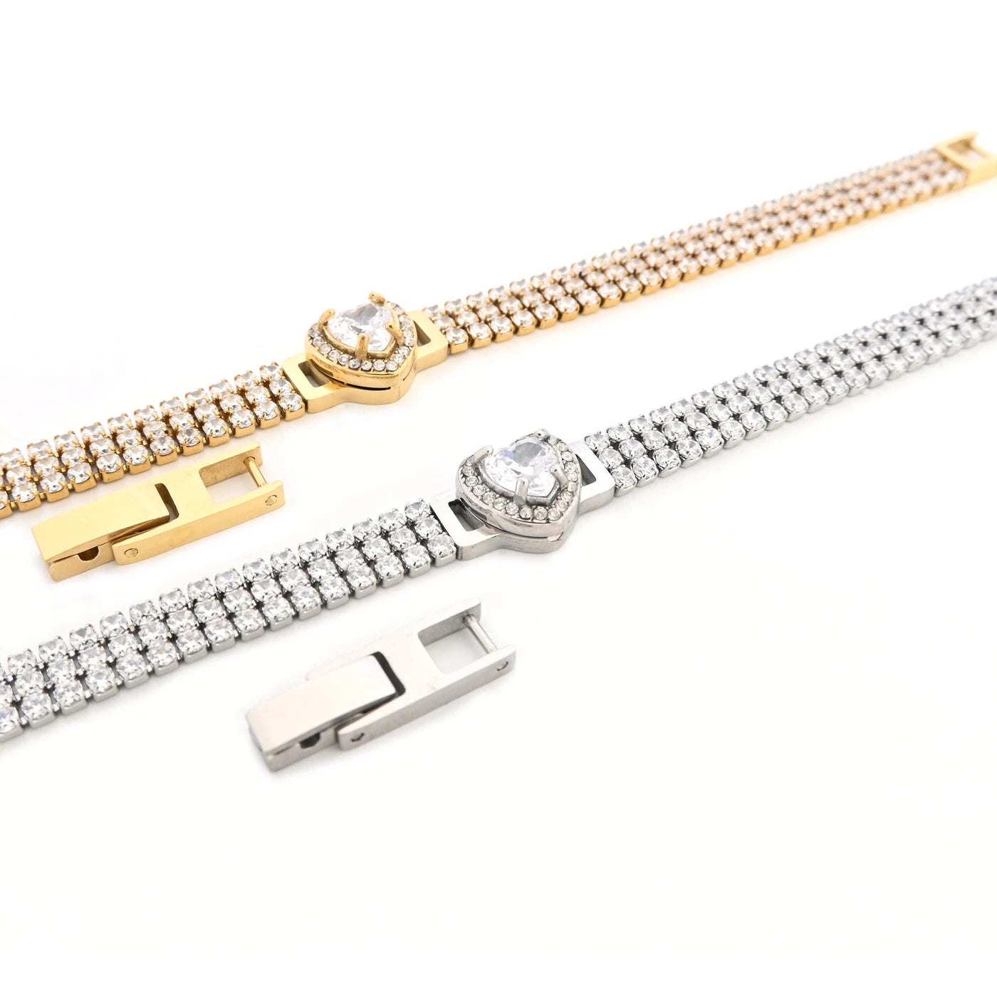 Pulsera de malla, de acero inoxidable con circonitas y un corazón acabado plata- mbyou