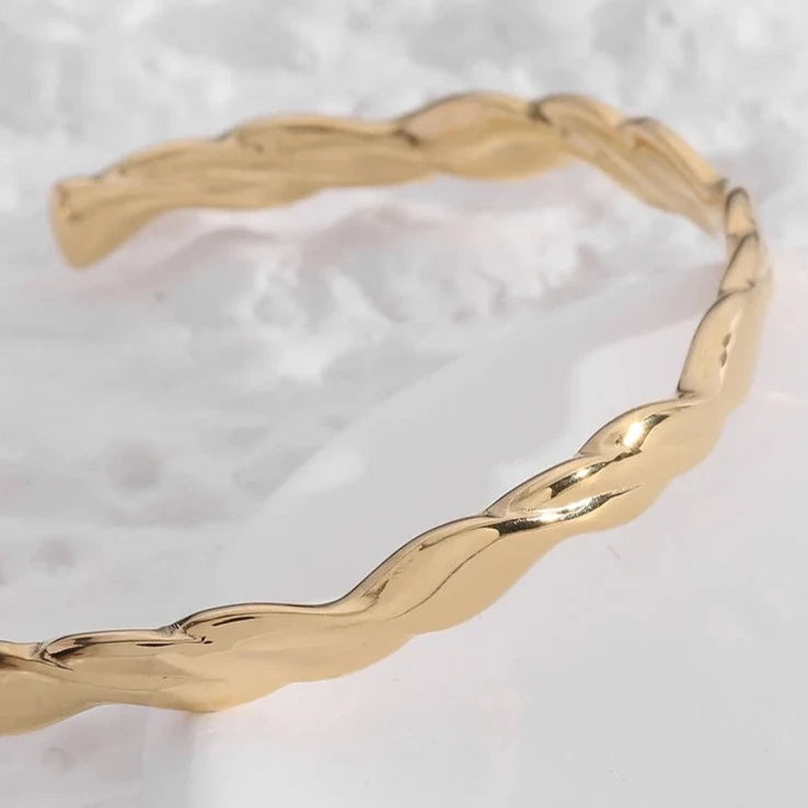 Gold beach sand bracelet