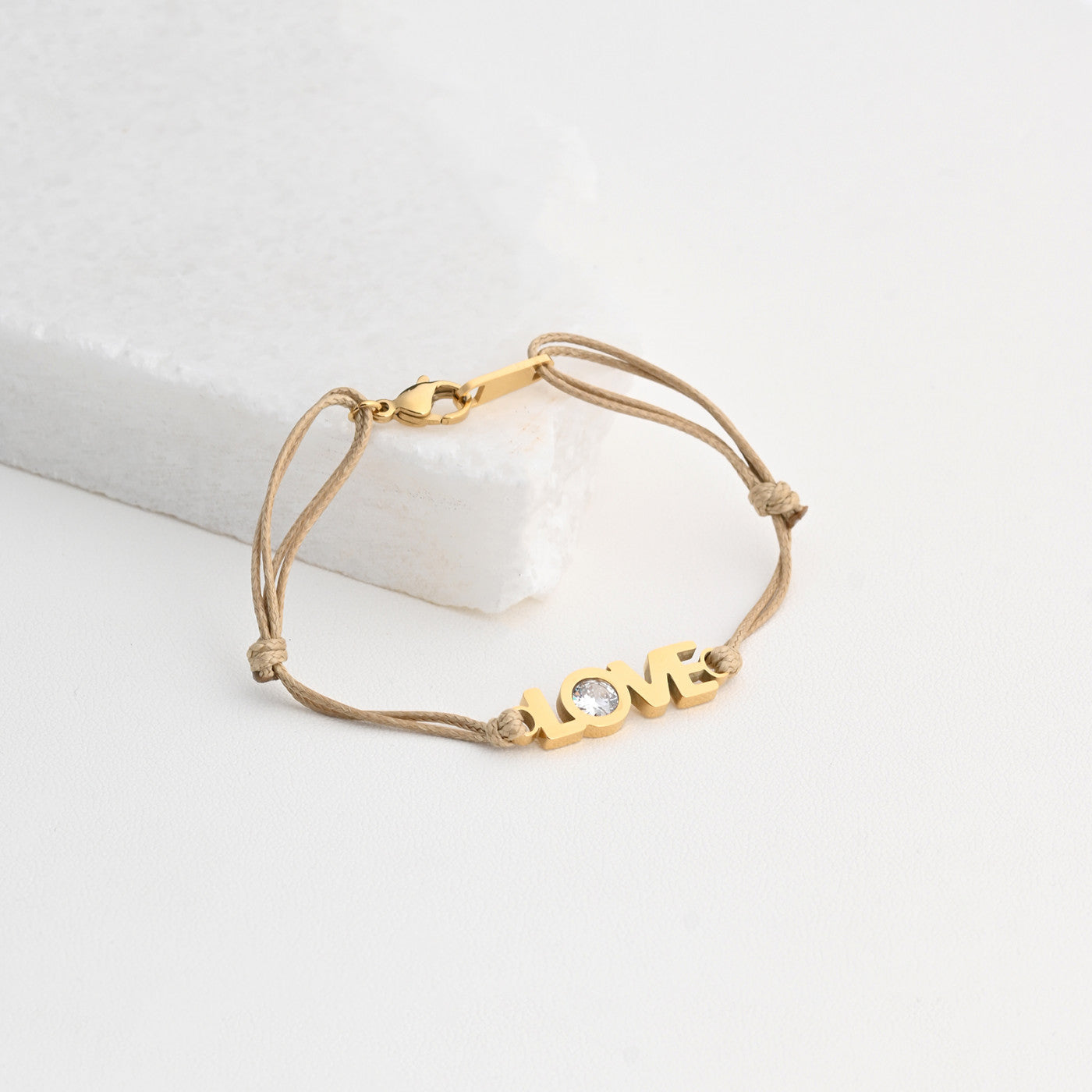 Pulsera cuerda love con brilli