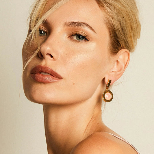Pendientes largos crystal baño de oro de 24kt con cristal Swarovsky champagne - Vidda jewelry - mbyou