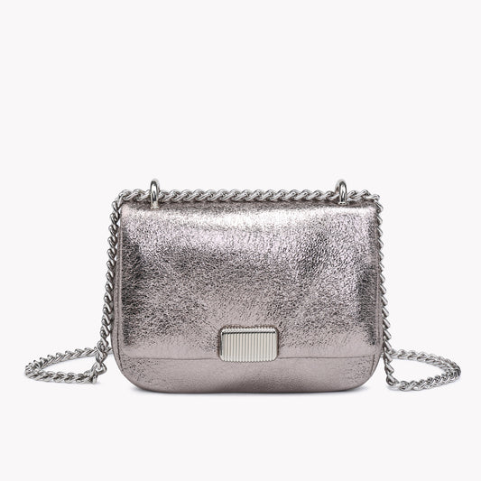 Bolso bandolera metalizado con solapa color gris ceniza