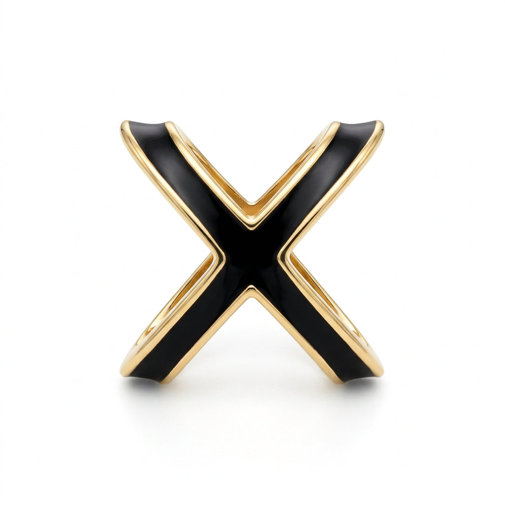 Pinza para ajustar pañuelos con diseño entrelazado en negro y acabado oro