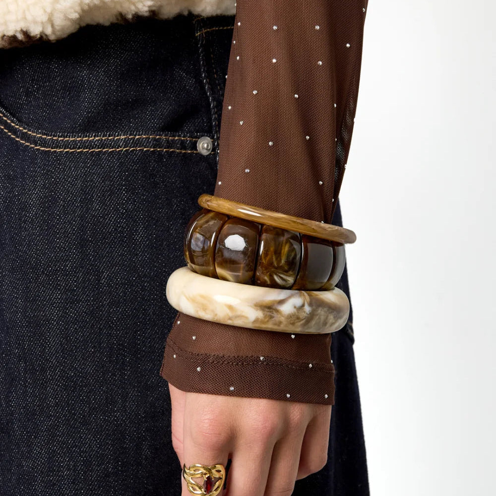 Pulsera acrílica elástica con acabado marmolado