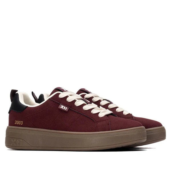 Zapatillas deportivas mujer en burdeos con plataforma