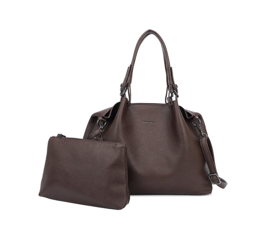Bolso shopper y bandolera con un neceser incorporado de color marrón chocolate  - mbyou
