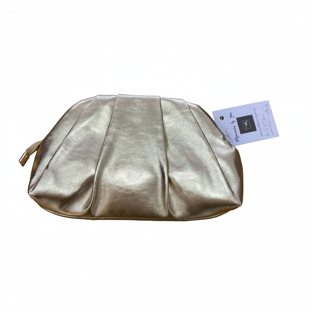 Bolso fiesta de mano con dobleces y tachuelas en dorado - Moments by You