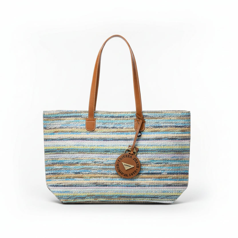 Bolso tipo shopper grande y rectangular de estilo rafia con colgante de marca - Moments by You