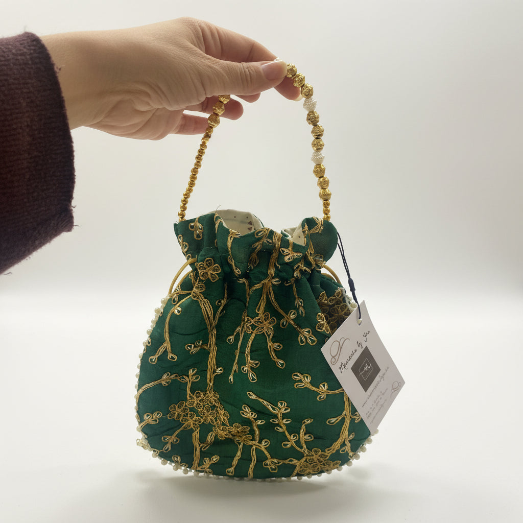 Bolso de fiesta limosnera verde con diseño de flores y asa de cuentas en acabado oro - Moments by You