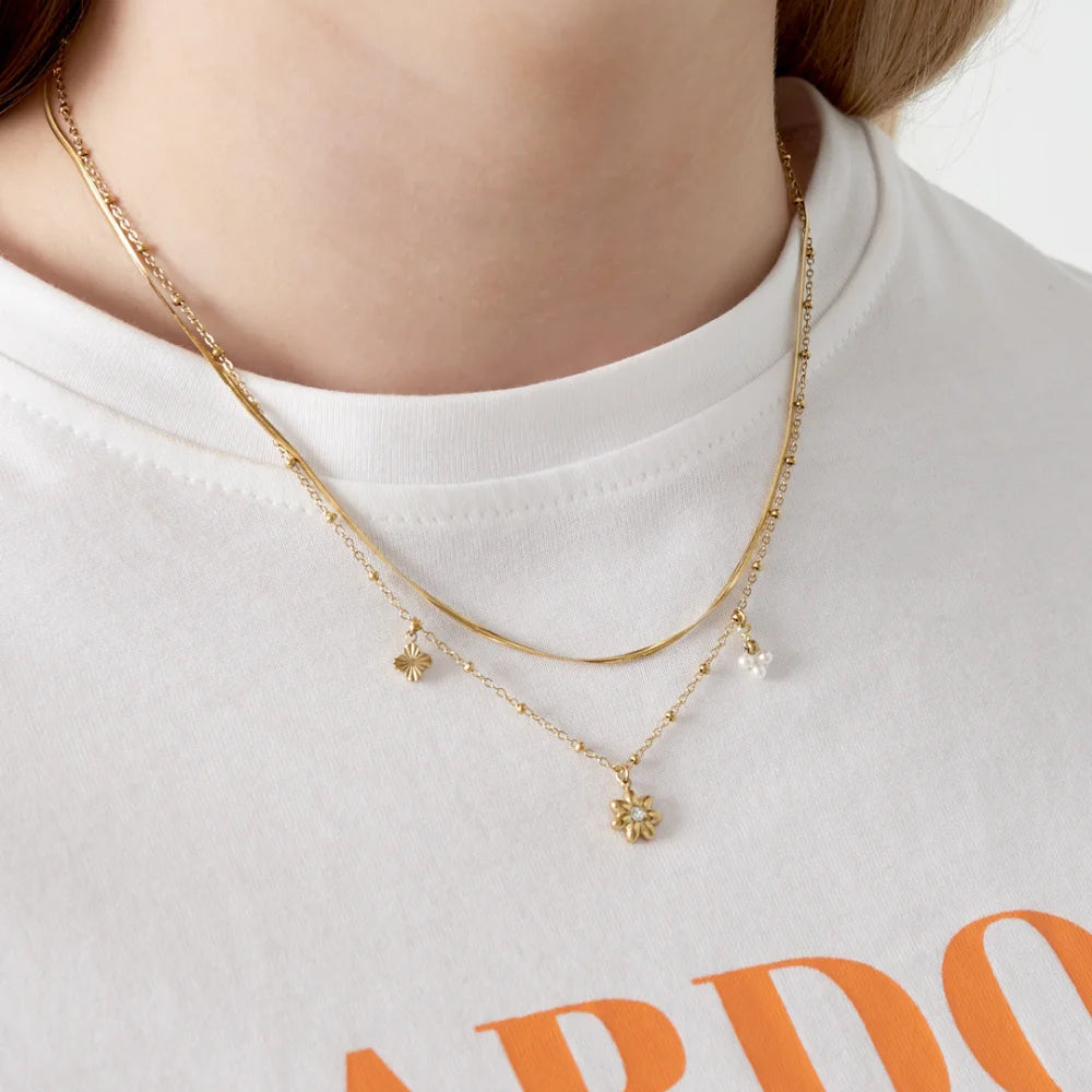 Collar de acero doble con dijes de estrellas con circonitas en varios acabados - Moments by You