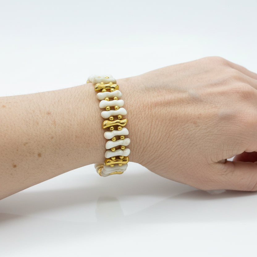 Pulsera de acero con estructuras irregulares con acabado marmolado en dorado y beige - Moments by You