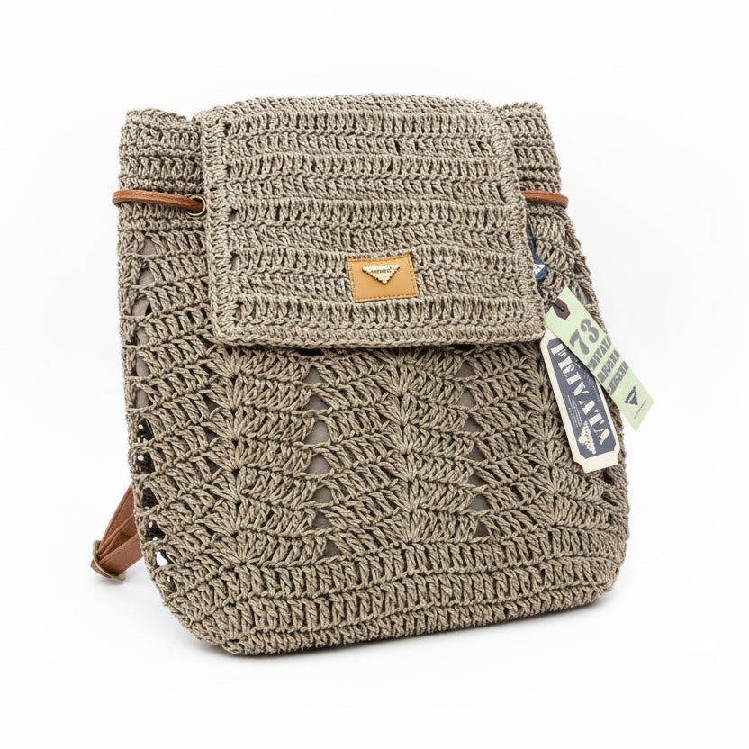 Mochila estilo rafia trenzada con cierre ajustable - Moments by You