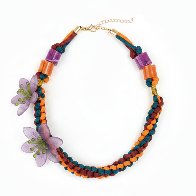Look berenjena floral (diadema + pendientes + collar + bolso) - Moments by You
