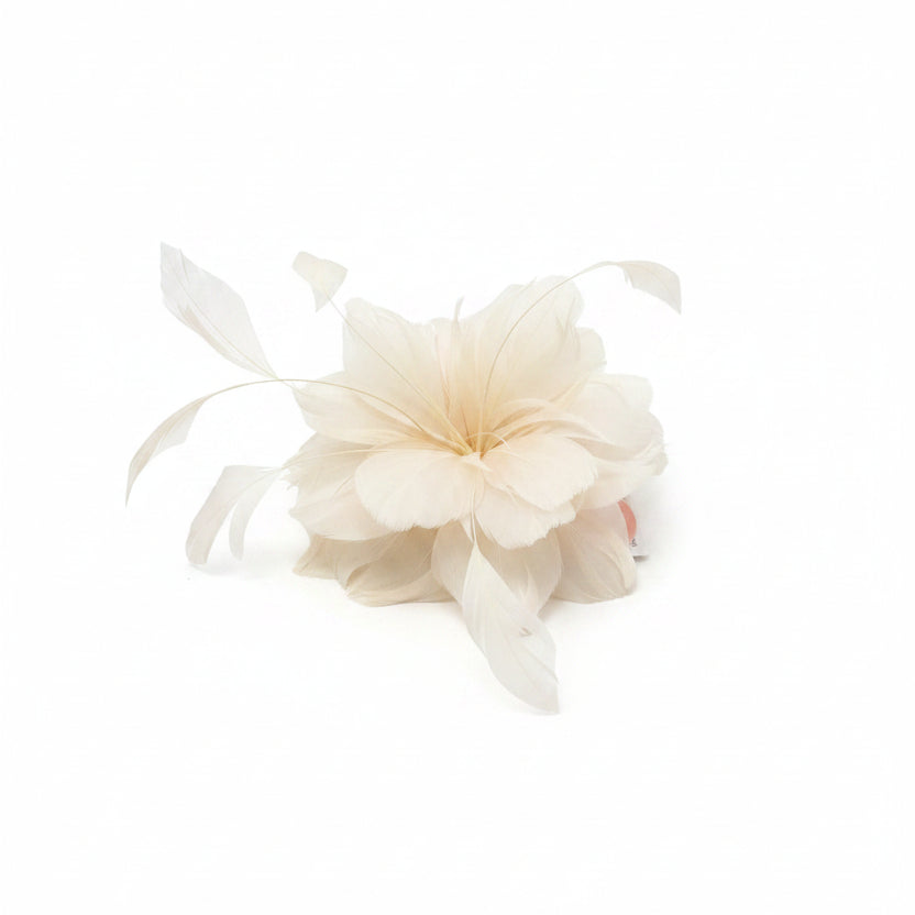 Tocado/broche en forma de flor mediana con hojas tipo pluma en varios colores - Moments by You