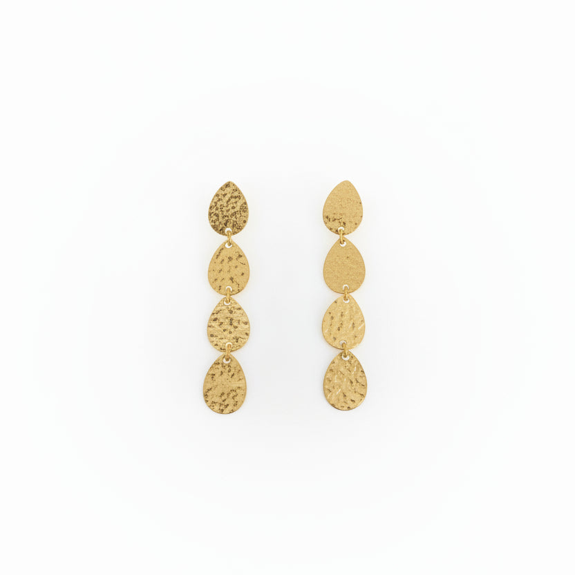 Pendientes de acero con cuatro alturas en forma de gota y textura en acabado oro - Moments by You